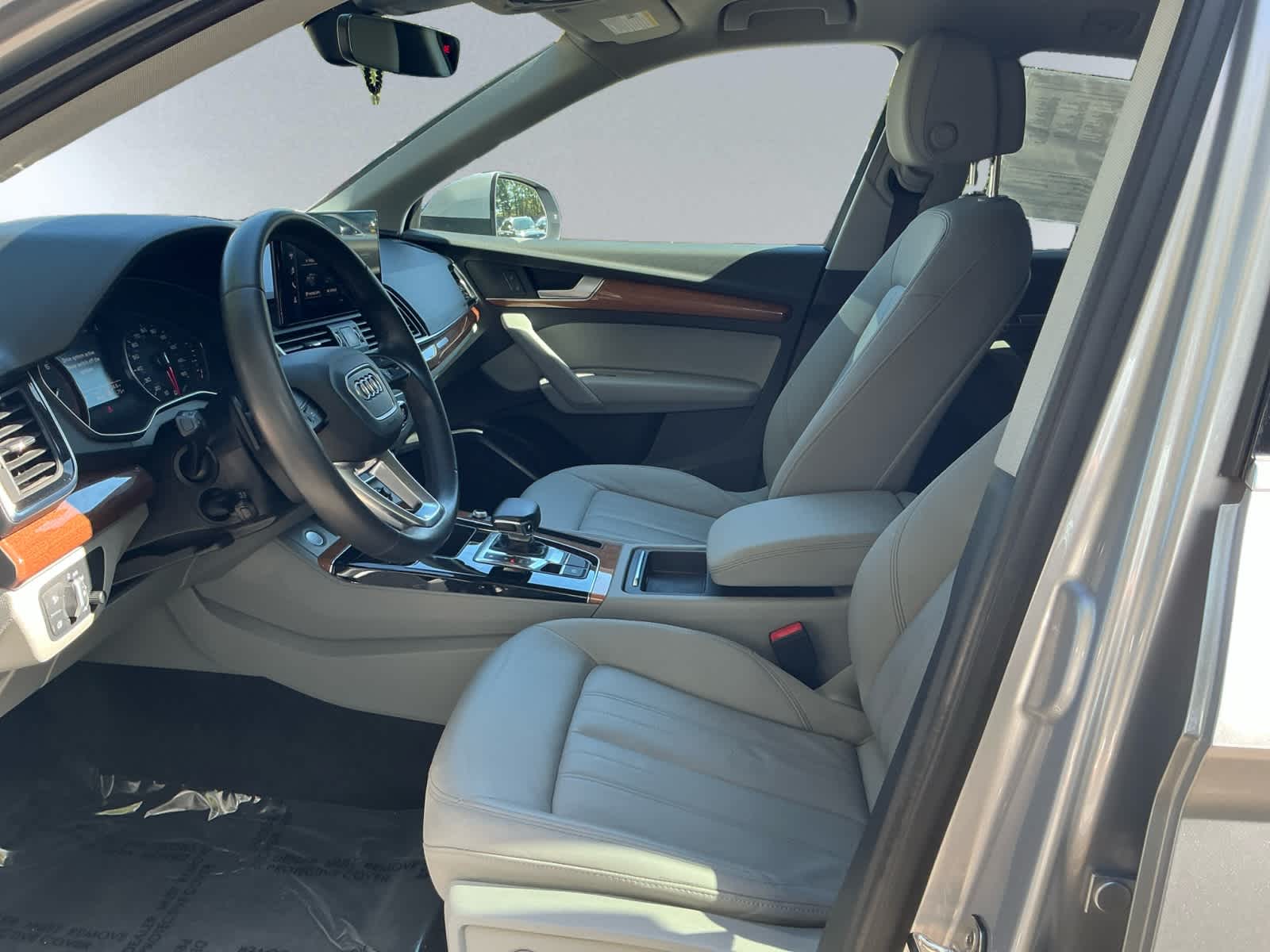 used 2022 Audi Q5 car, priced at $31,998