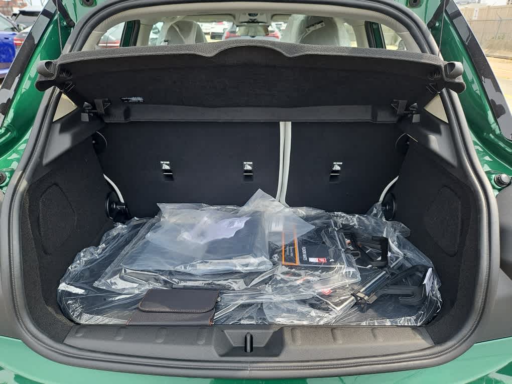 new 2025 MINI Hardtop 4 Door car, priced at $38,775