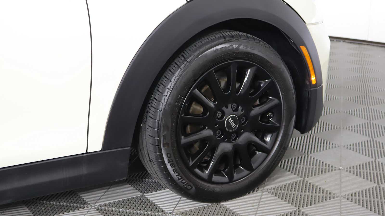 used 2021 MINI Hardtop 2 Door car, priced at $19,598