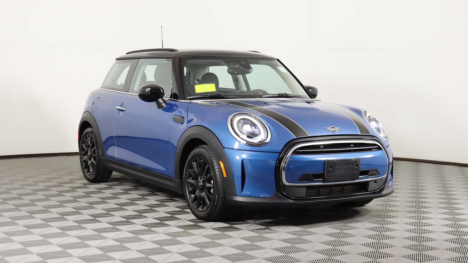 used 2024 MINI Hardtop 2 Door car, priced at $25,698