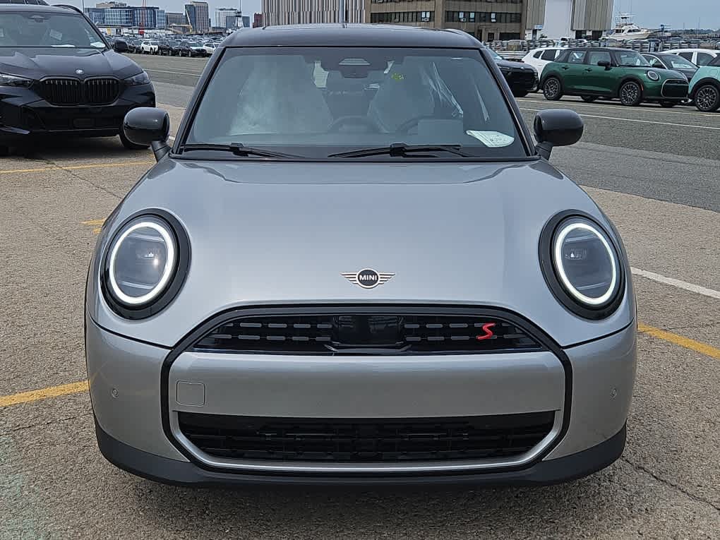 new 2025 MINI Hardtop 4 Door car, priced at $37,110