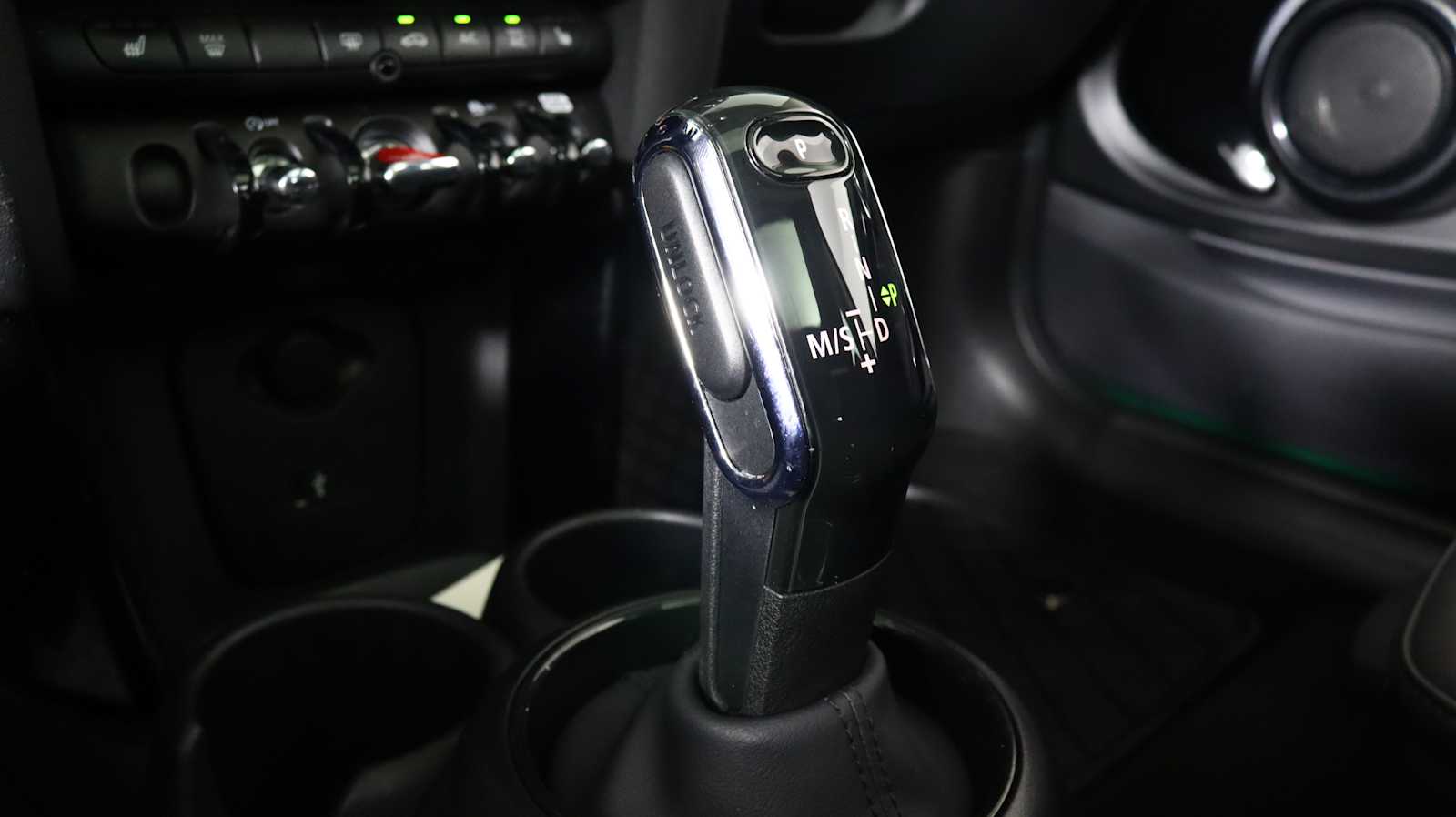 used 2024 MINI Hardtop 2 Door car, priced at $26,691