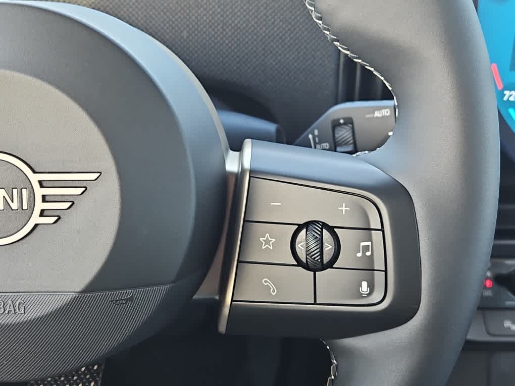 new 2025 MINI Hardtop 4 Door car, priced at $38,375
