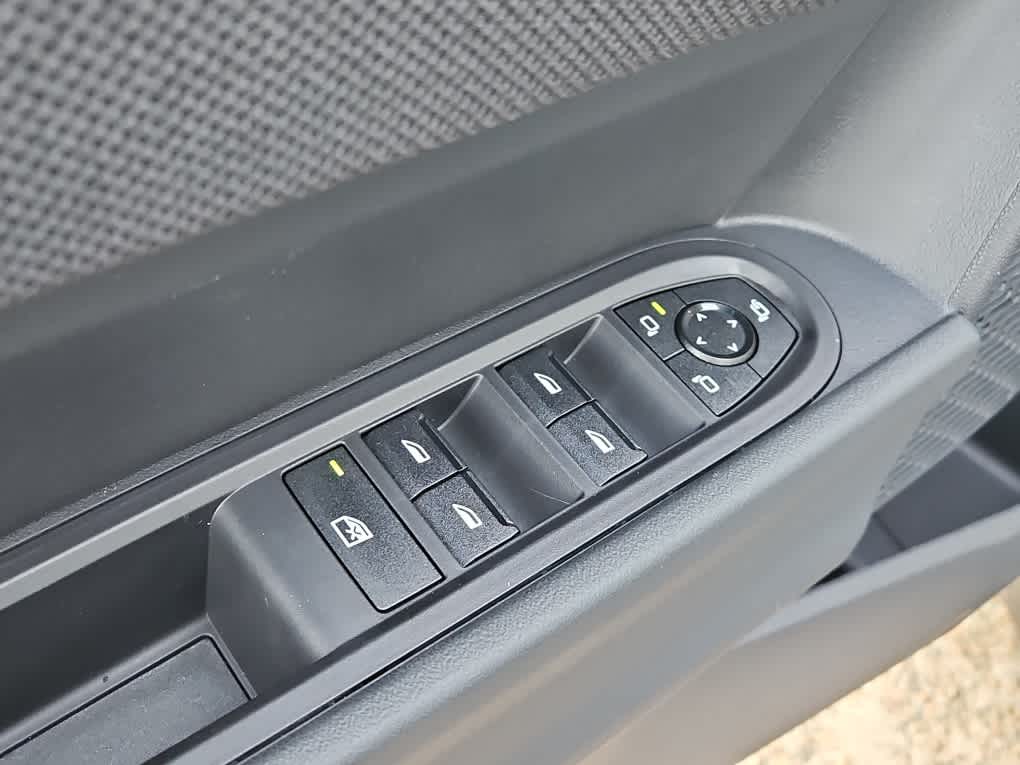 new 2025 MINI Hardtop 4 Door car, priced at $38,260