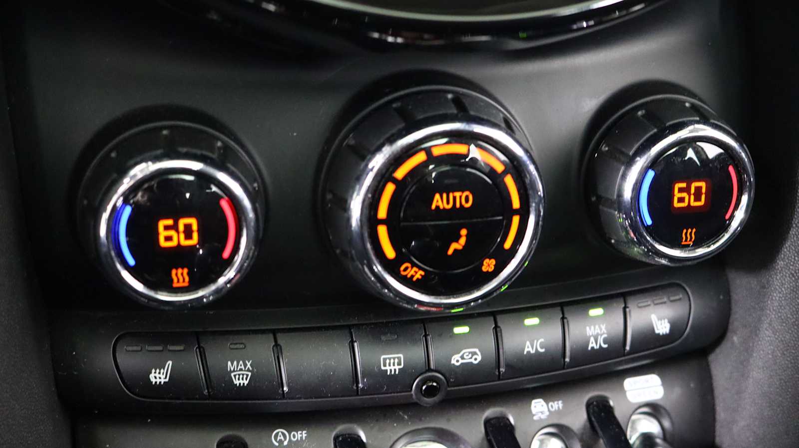 used 2024 MINI Hardtop 2 Door car, priced at $26,691