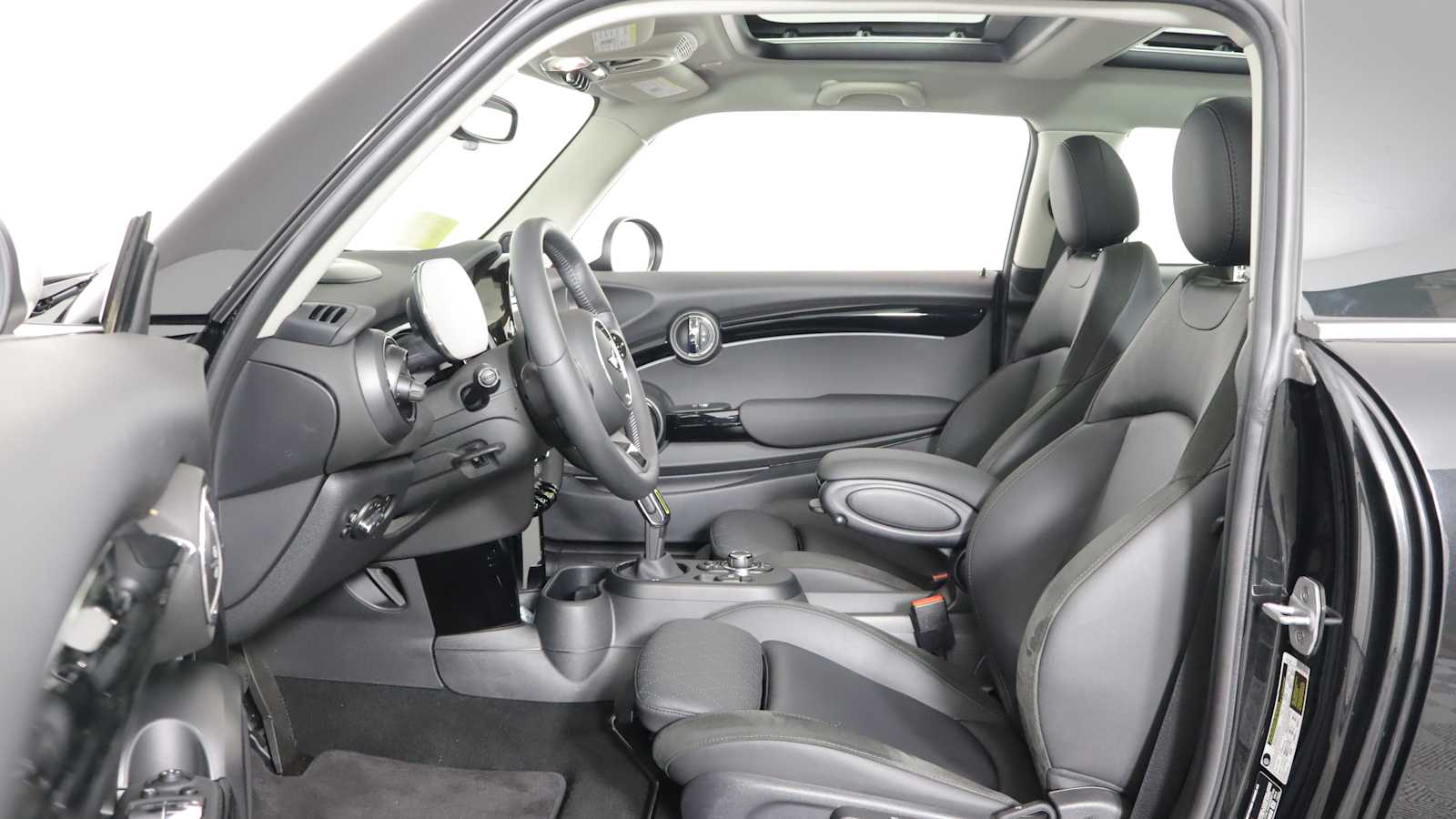 used 2024 MINI Electric Hardtop 2 Door car, priced at $24,798