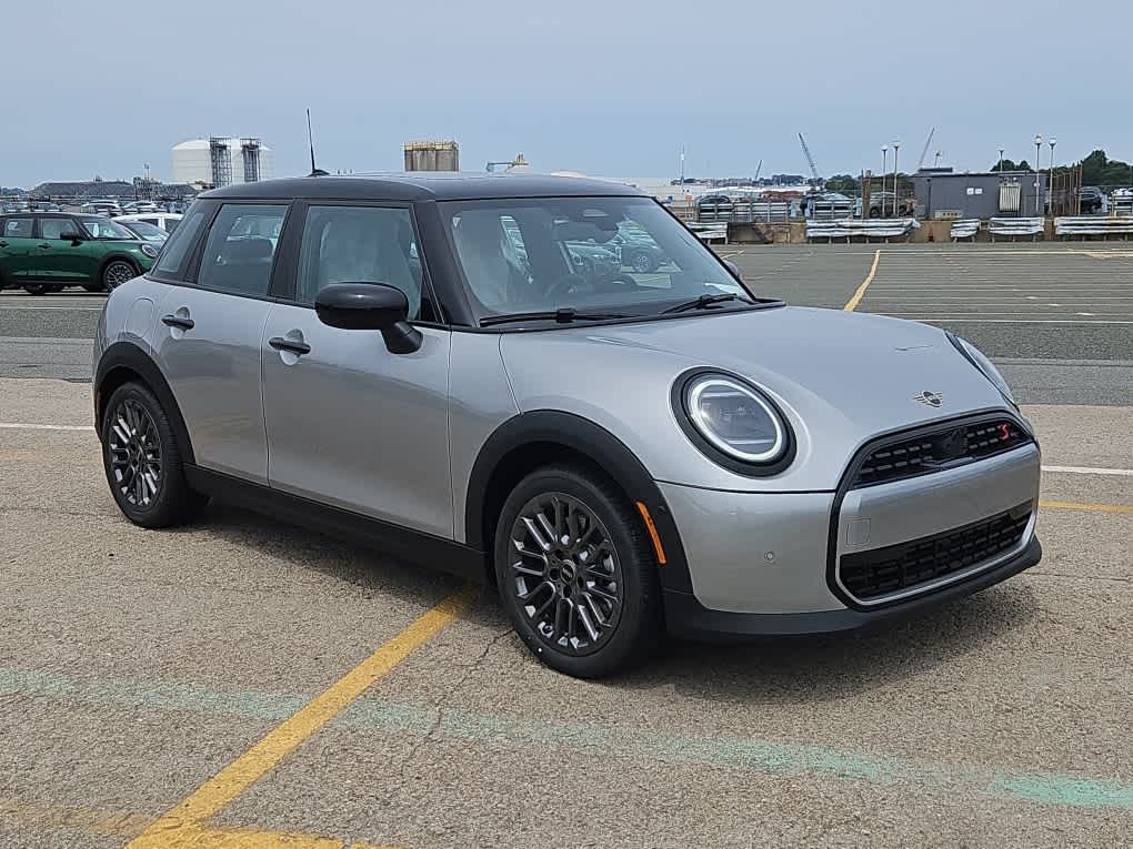 new 2025 MINI Hardtop 4 Door car, priced at $37,110