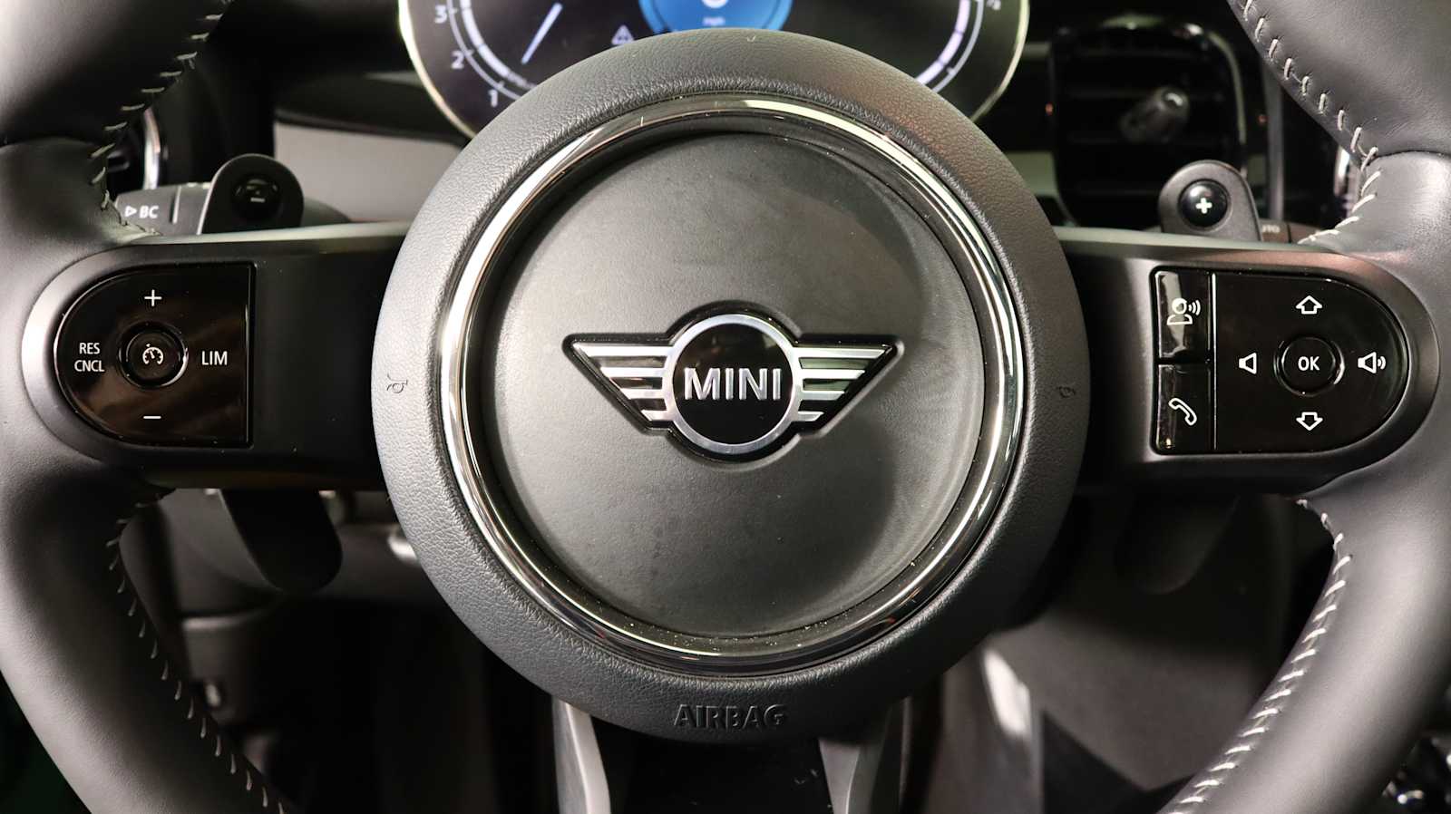 used 2024 MINI Hardtop 2 Door car, priced at $26,691