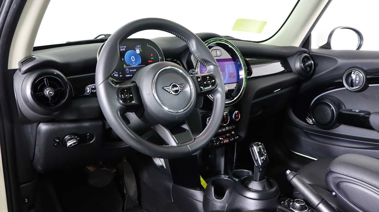 used 2023 MINI Hardtop 2 Door car, priced at $24,898