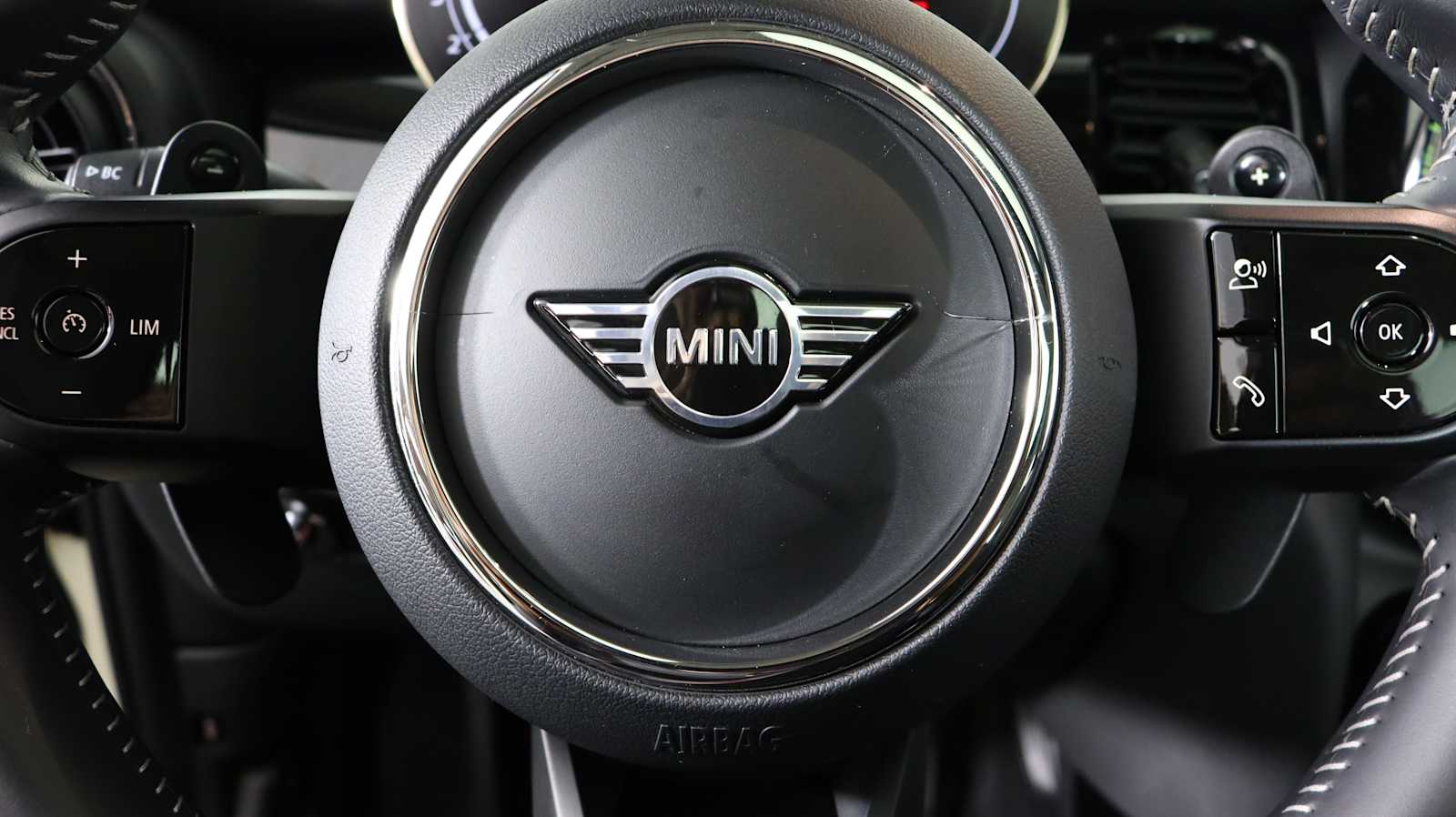 used 2023 MINI Hardtop 2 Door car, priced at $24,898