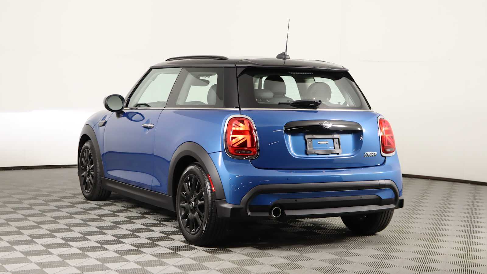 used 2024 MINI Hardtop 2 Door car, priced at $25,698