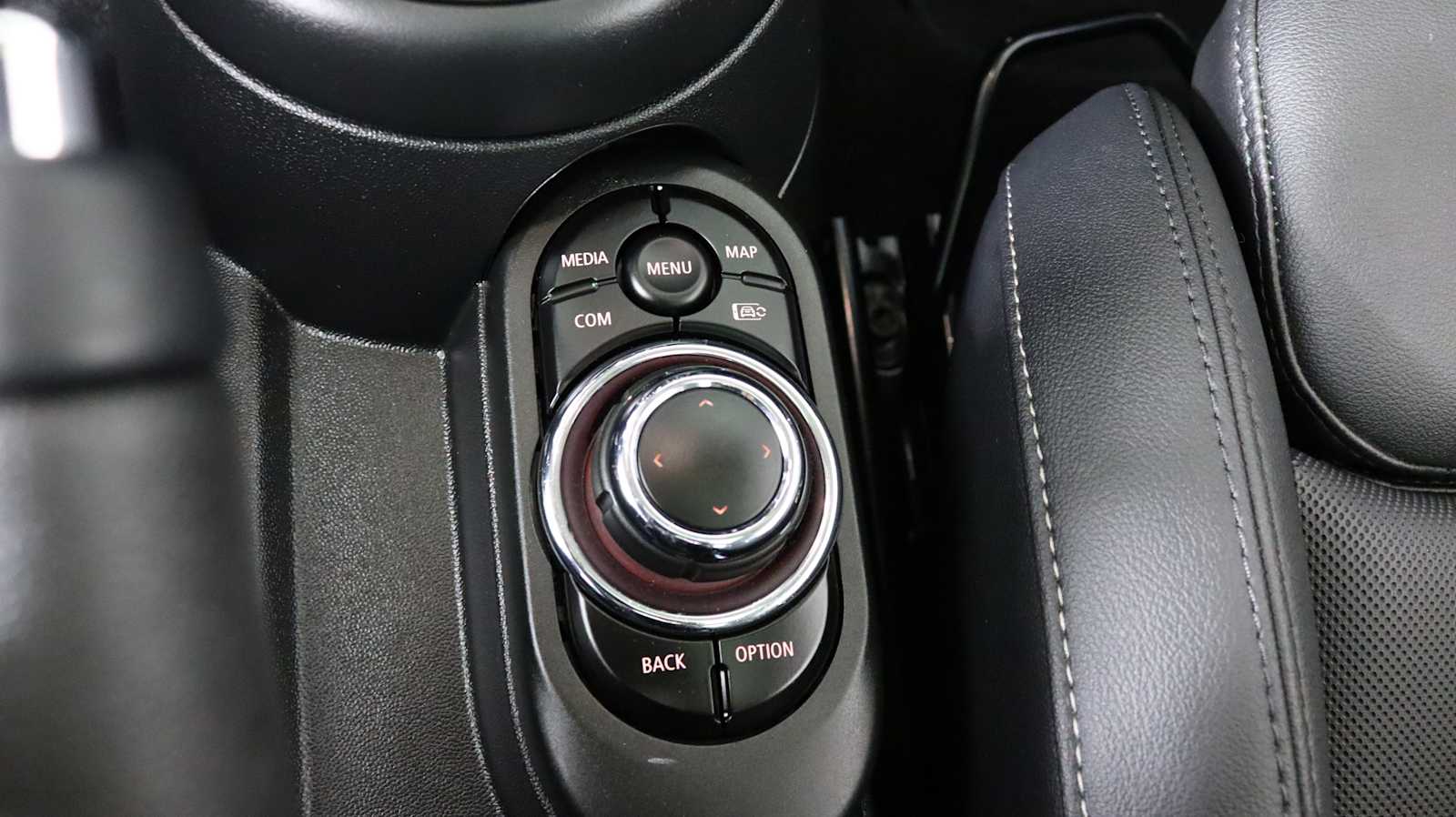 used 2023 MINI Hardtop 2 Door car, priced at $24,898