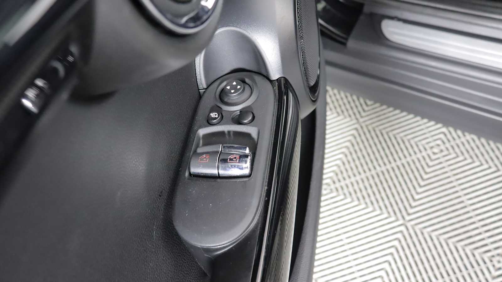 used 2024 MINI Electric Hardtop 2 Door car, priced at $24,798