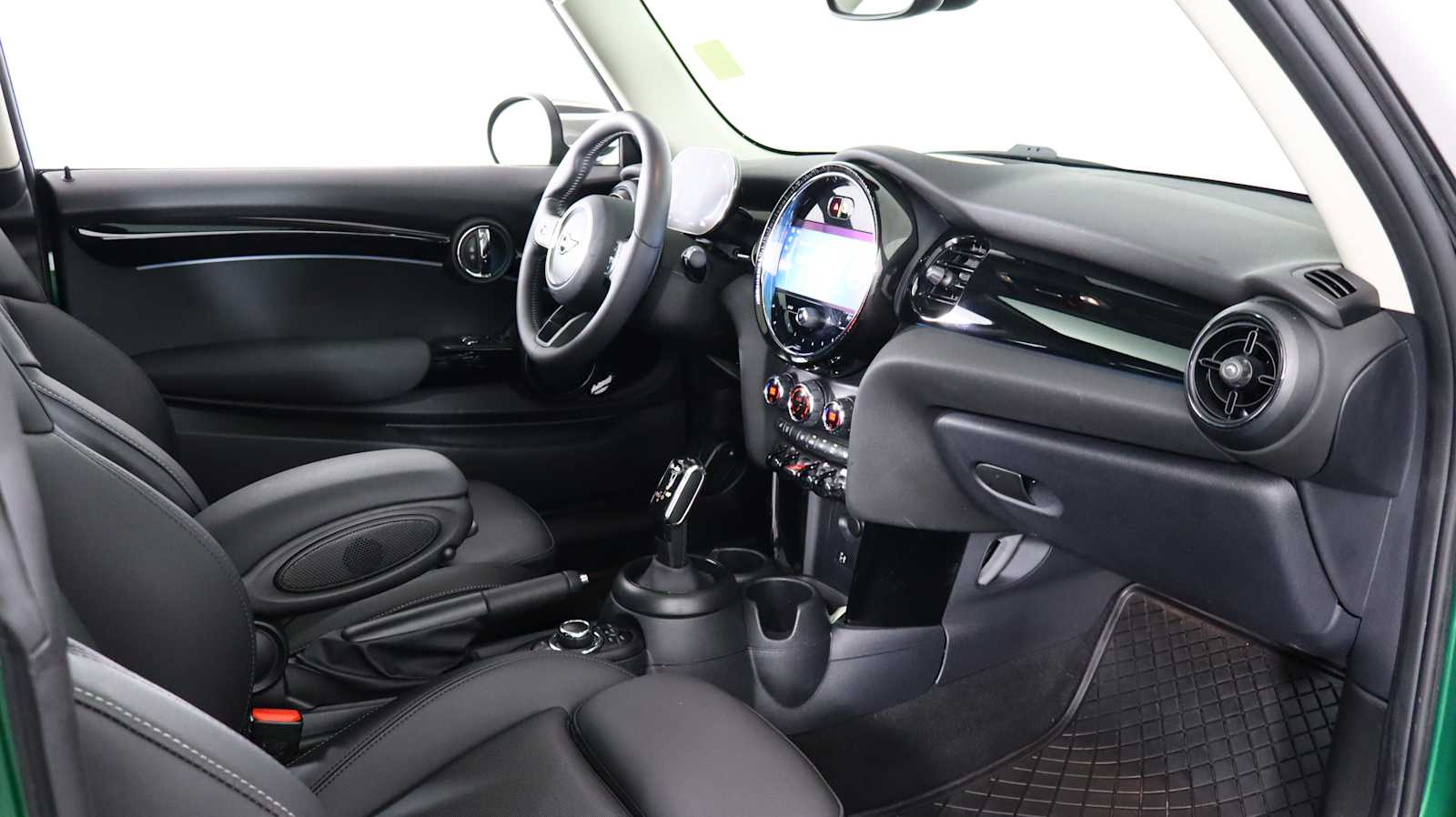 used 2024 MINI Hardtop 2 Door car, priced at $26,691