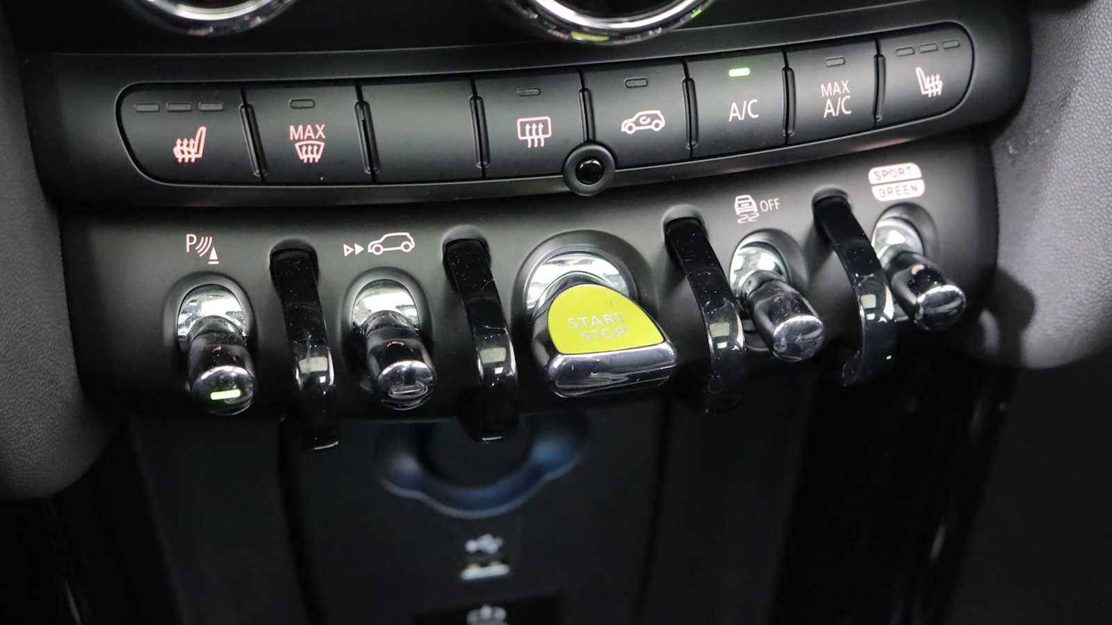 used 2024 MINI Electric Hardtop 2 Door car, priced at $24,798