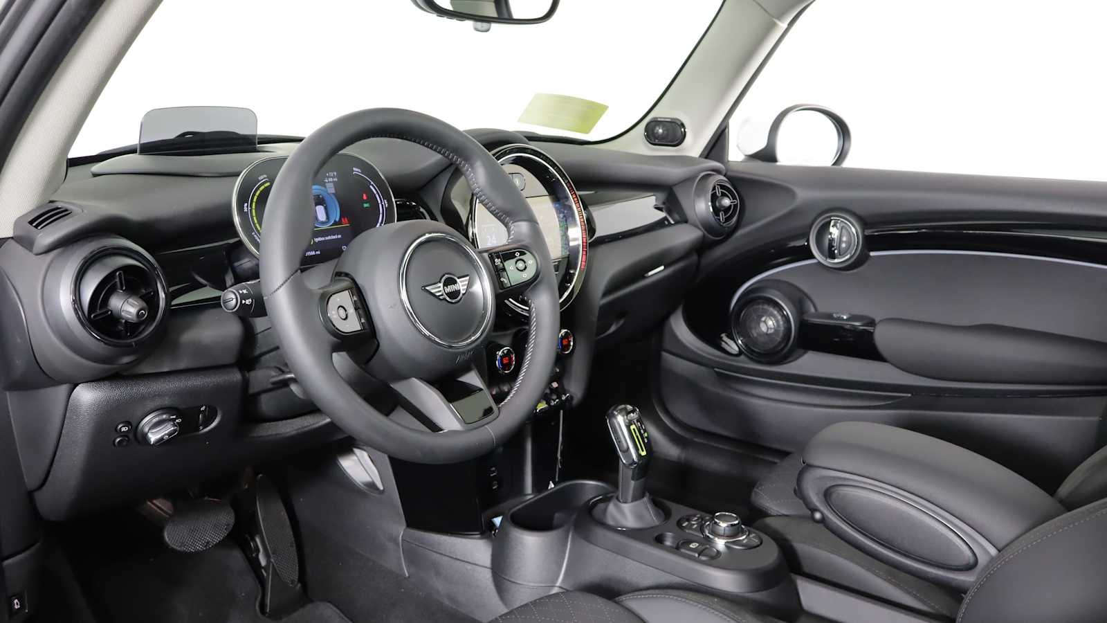 used 2024 MINI Electric Hardtop 2 Door car, priced at $24,798