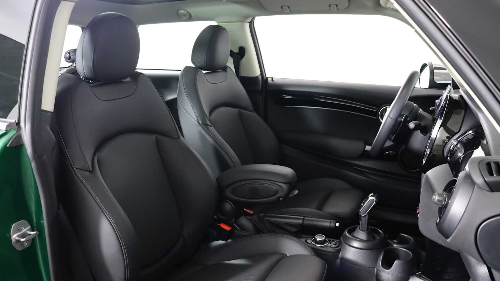 used 2024 MINI Hardtop 2 Door car, priced at $26,691