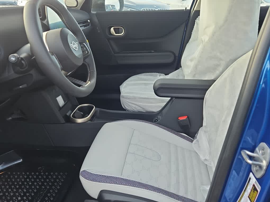 new 2025 MINI Hardtop 4 Door car, priced at $38,260