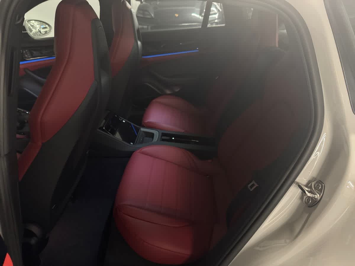 new 2025 Porsche Panamera car