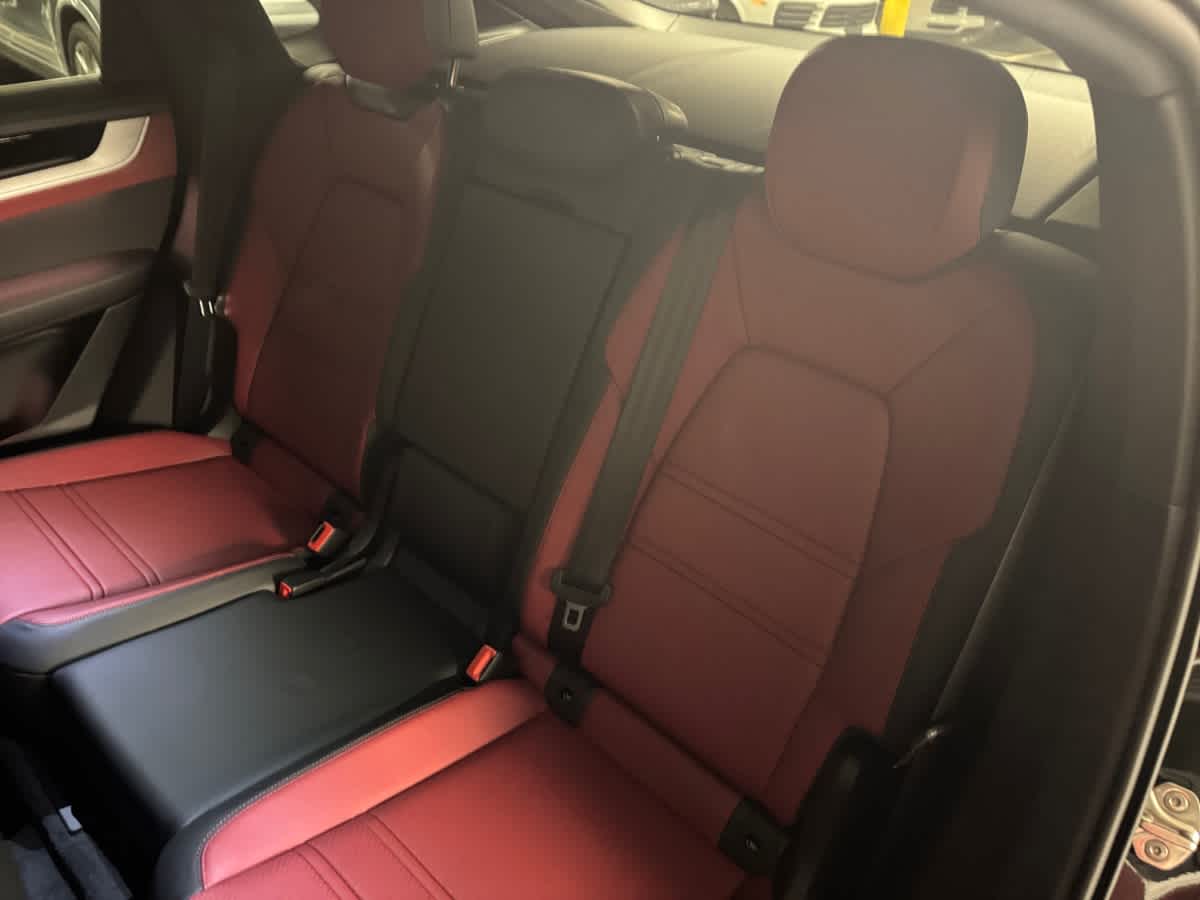 new 2025 Porsche Cayenne car