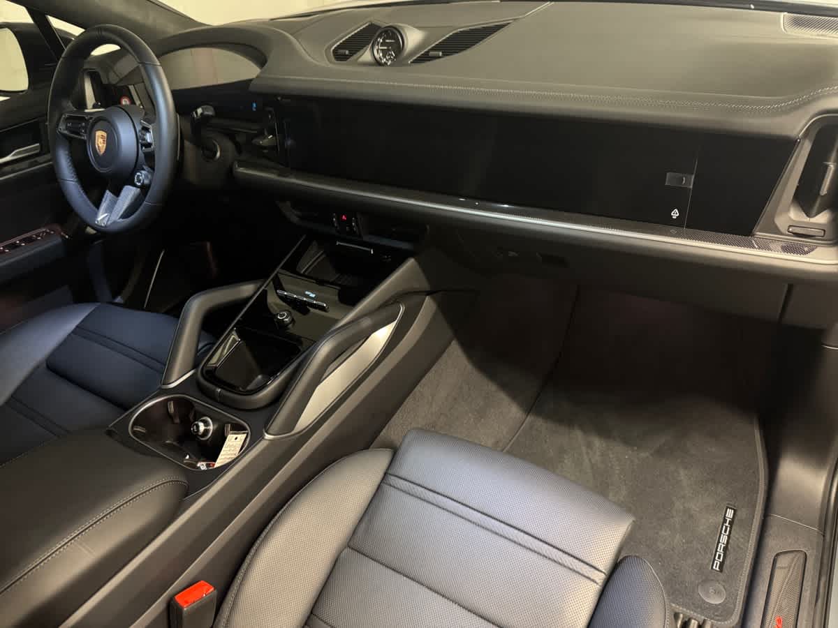 new 2025 Porsche Cayenne car