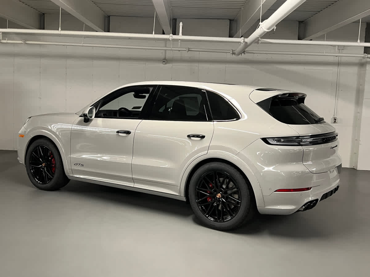 new 2026 Porsche Cayenne car