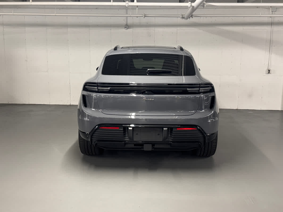 new 2025 Porsche Macan car