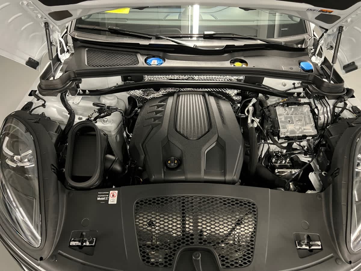 new 2026 Porsche Macan car