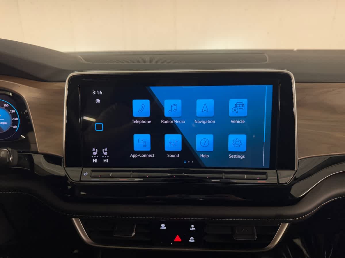 used 2024 Volkswagen Atlas car, priced at $35,497