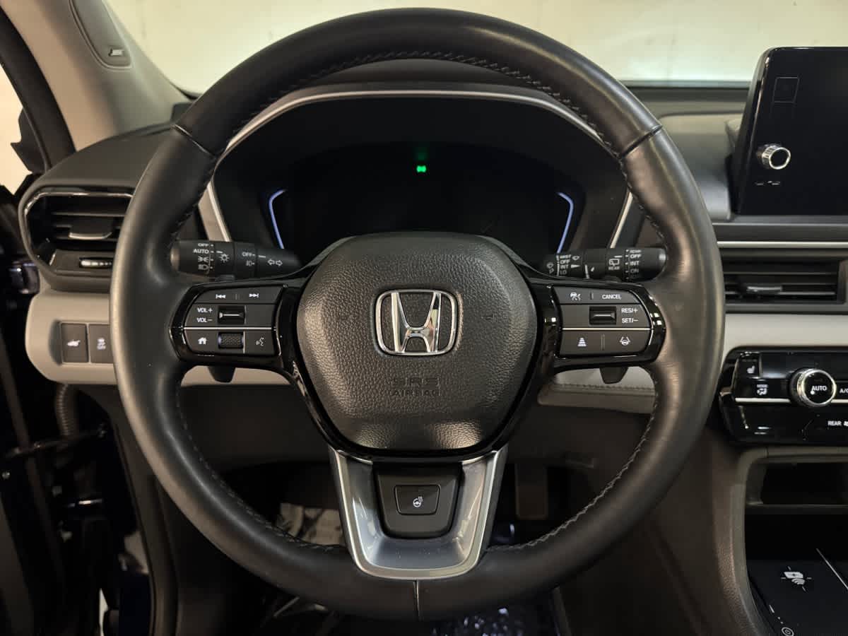 used 2023 Honda Pilot car, priced at $37,997