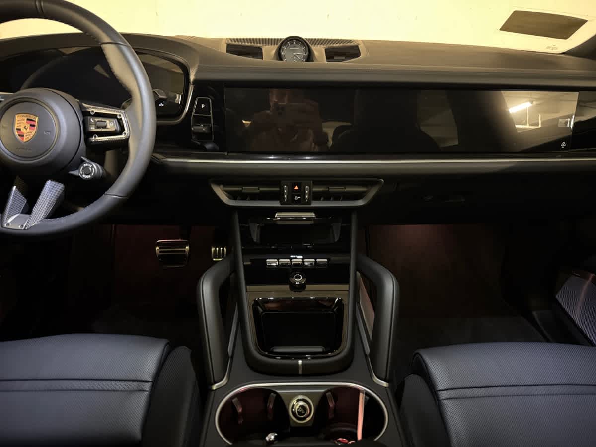 new 2025 Porsche Cayenne car