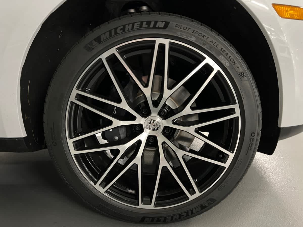 new 2026 Porsche Macan car