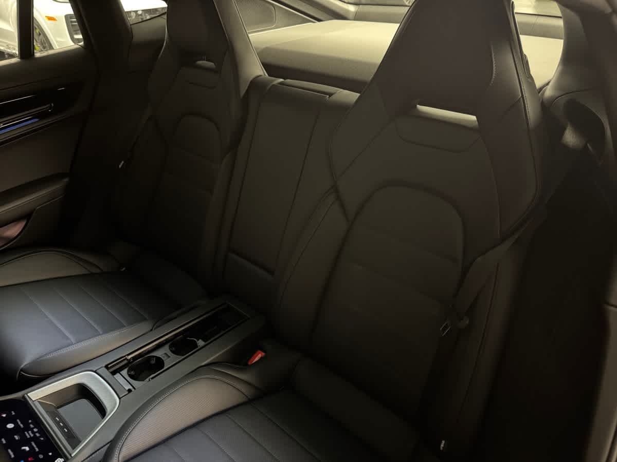new 2026 Porsche Panamera car