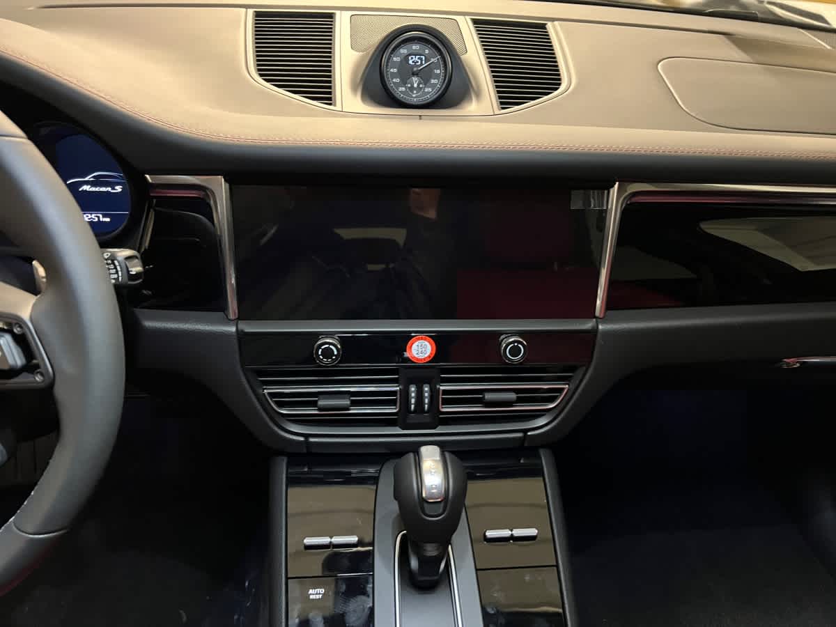 new 2026 Porsche Macan car