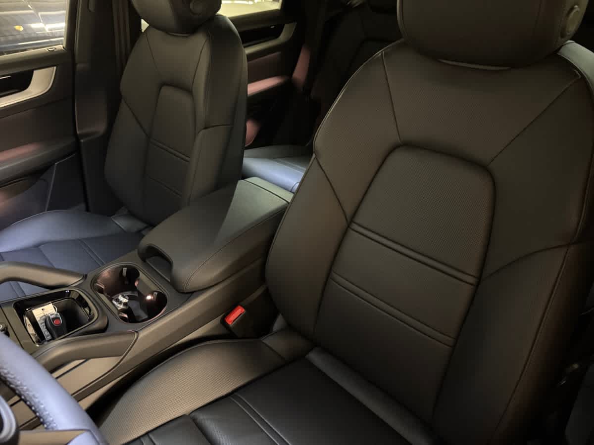 new 2026 Porsche Cayenne car