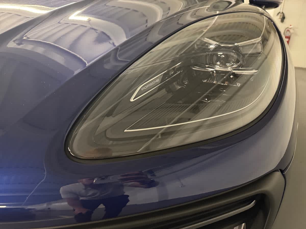 new 2025 Porsche Macan car