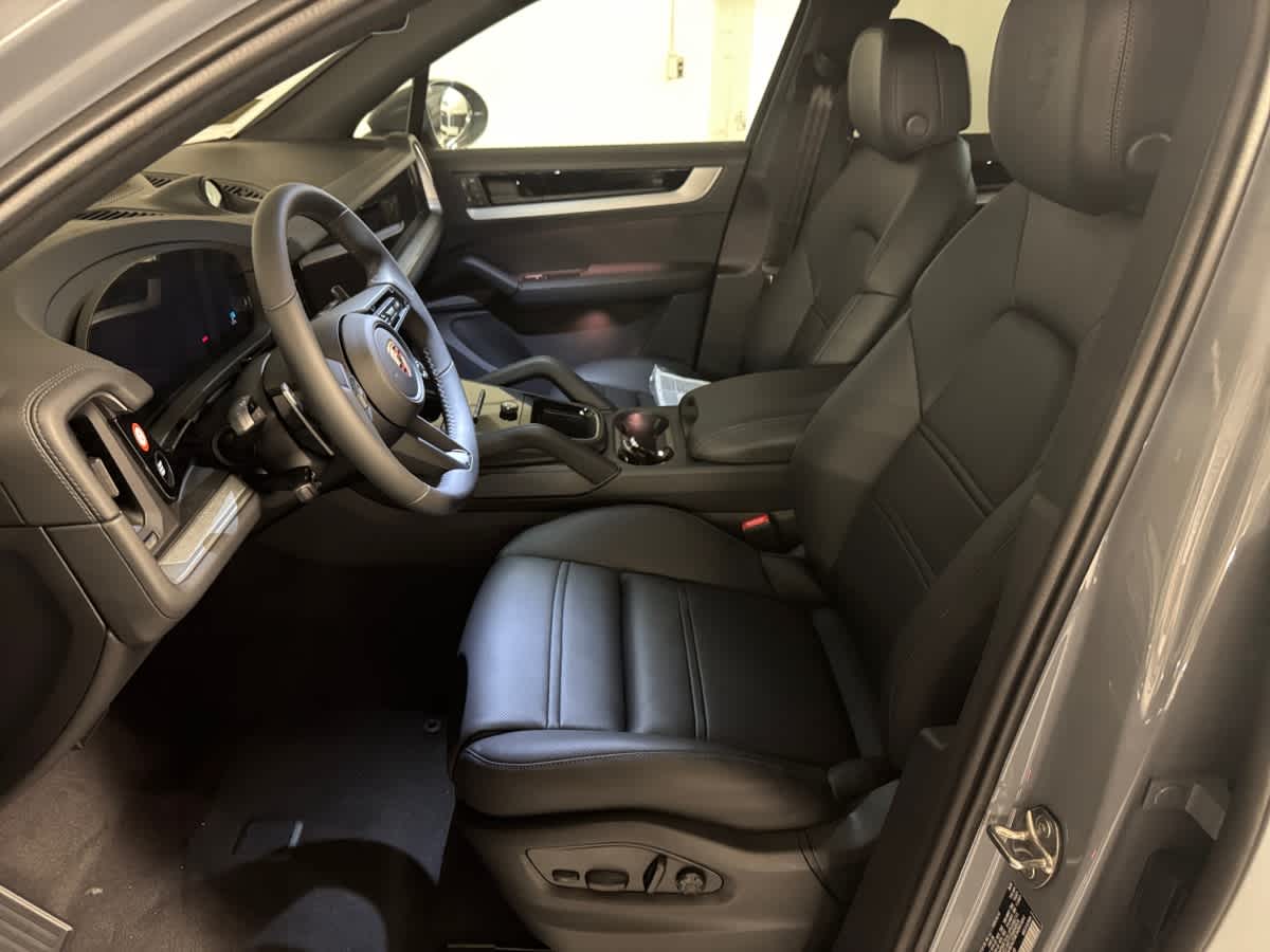 new 2025 Porsche Cayenne car