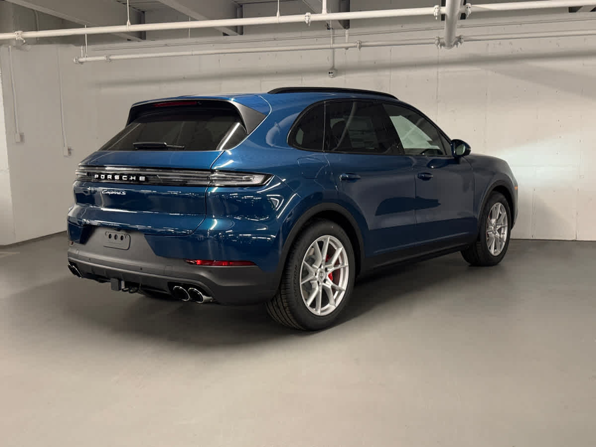new 2025 Porsche Cayenne car