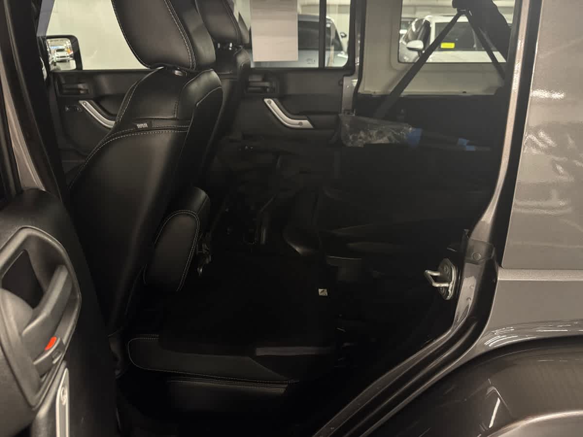 used 2014 Jeep Wrangler Unlimited car, priced at $20,497