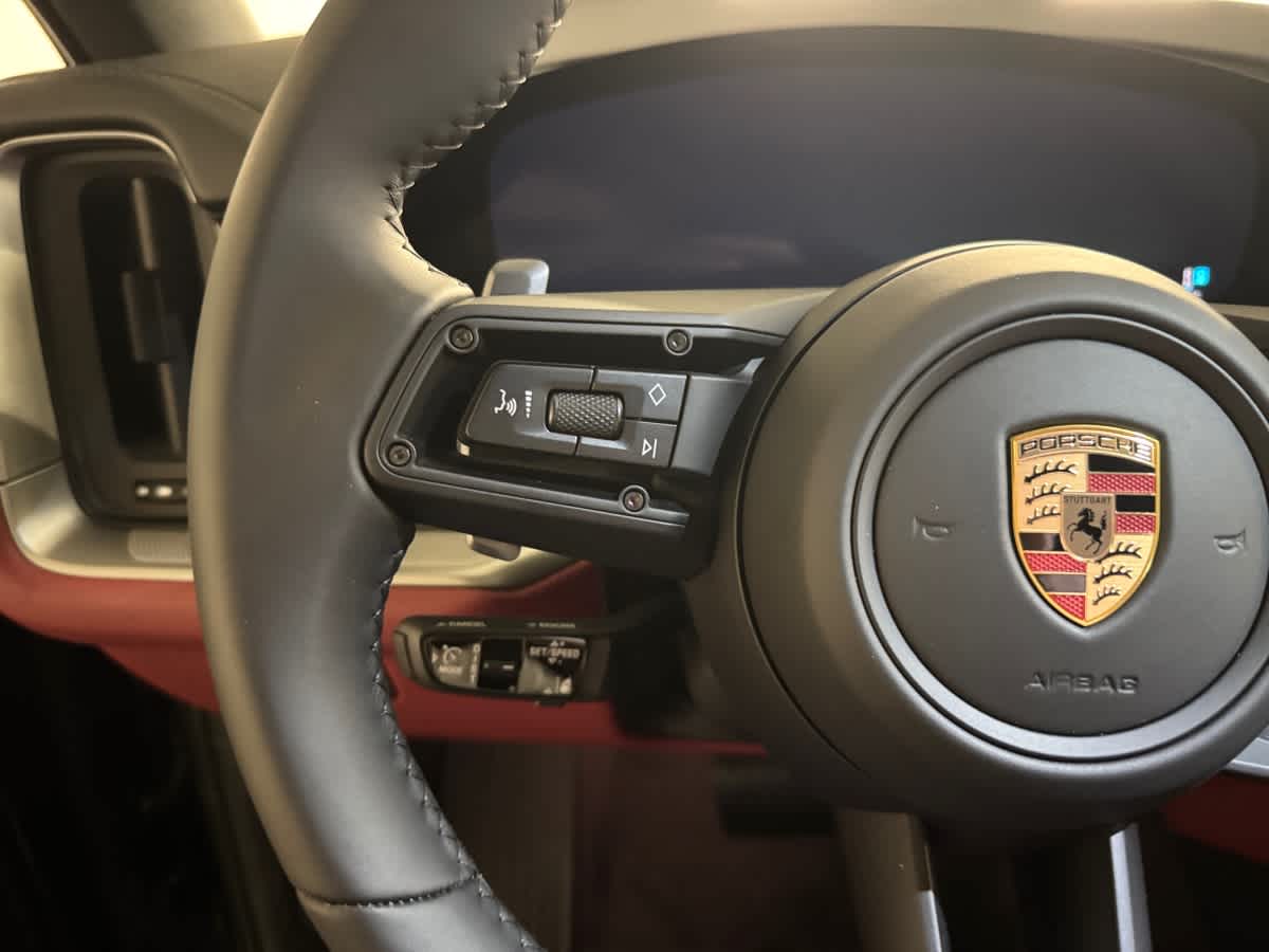 new 2025 Porsche Cayenne car