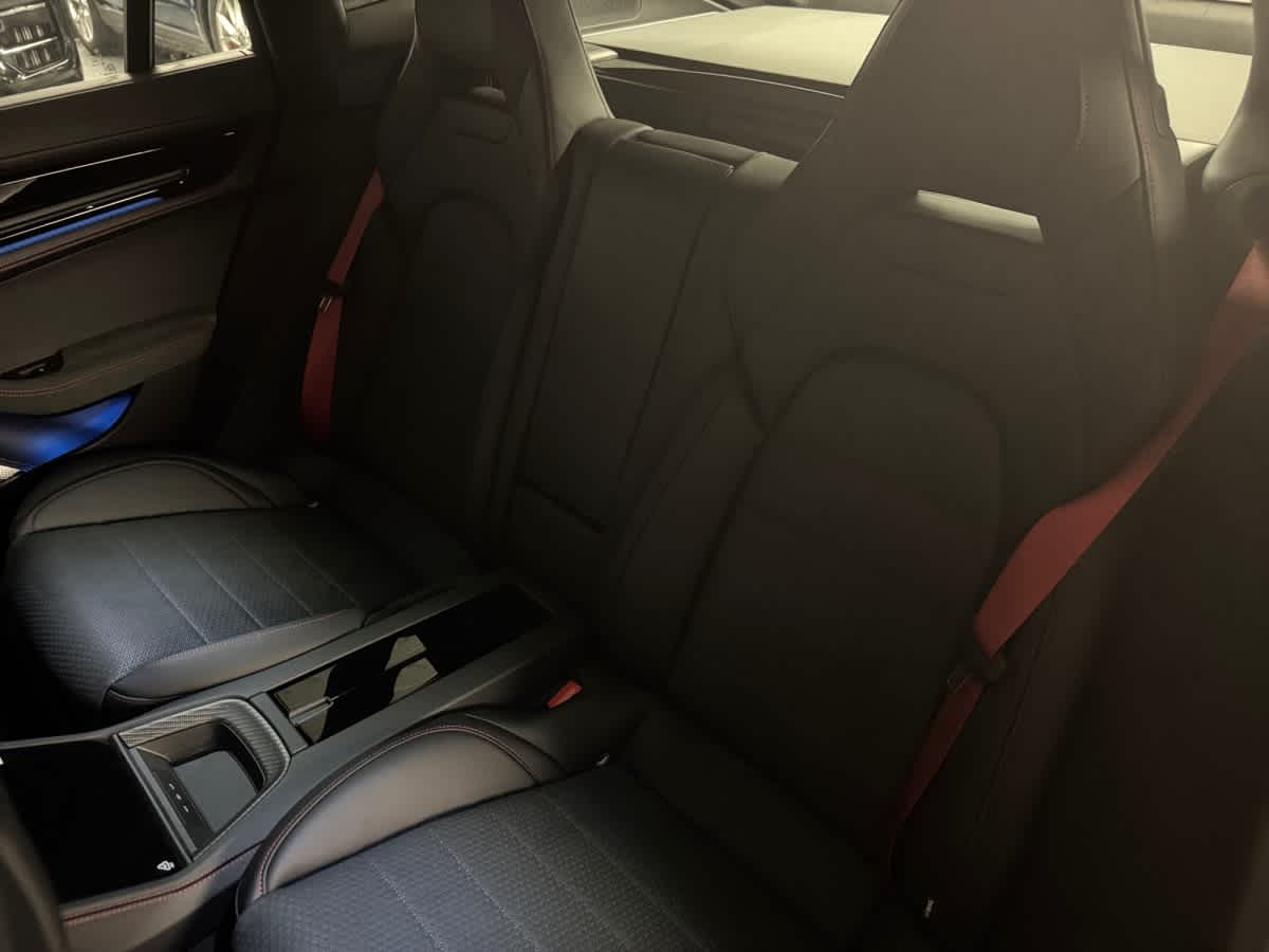 new 2026 Porsche Panamera car