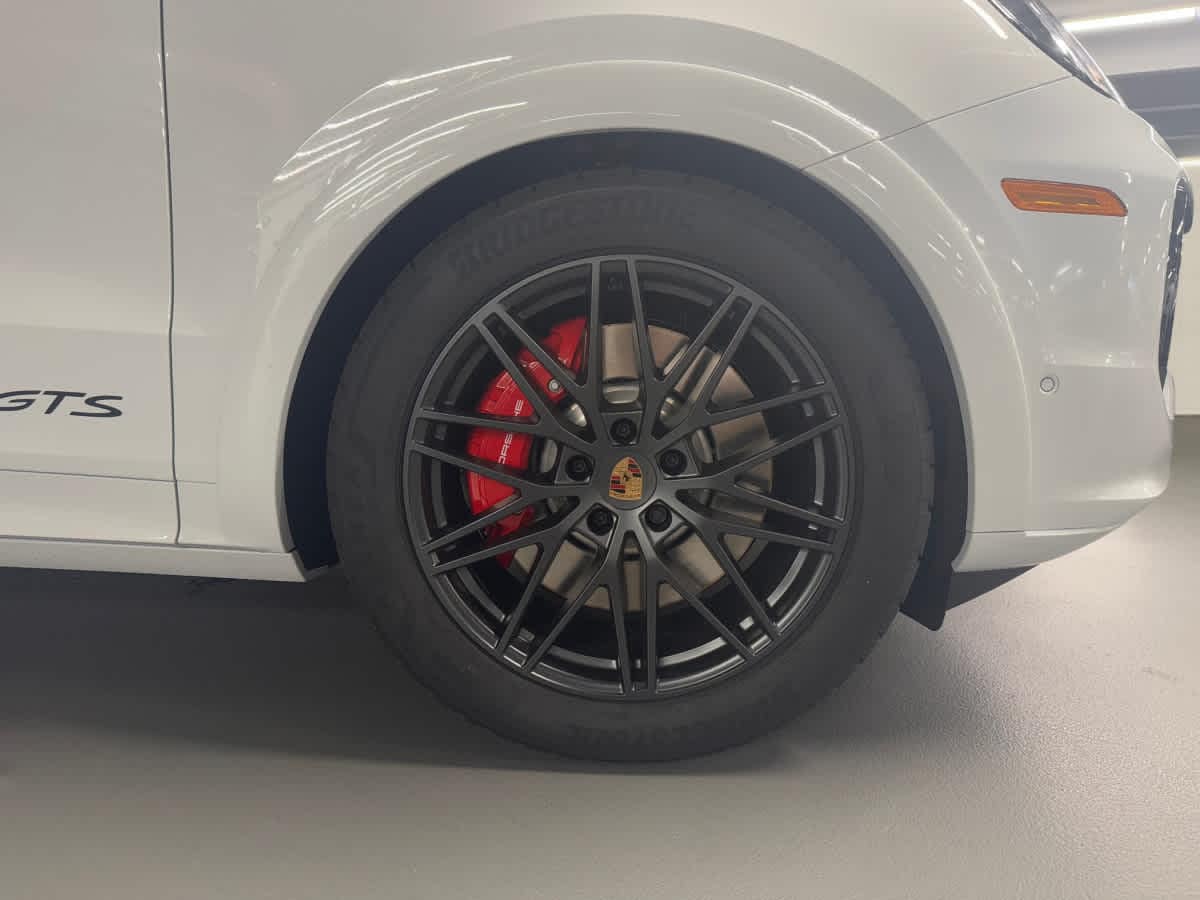 new 2026 Porsche Cayenne car