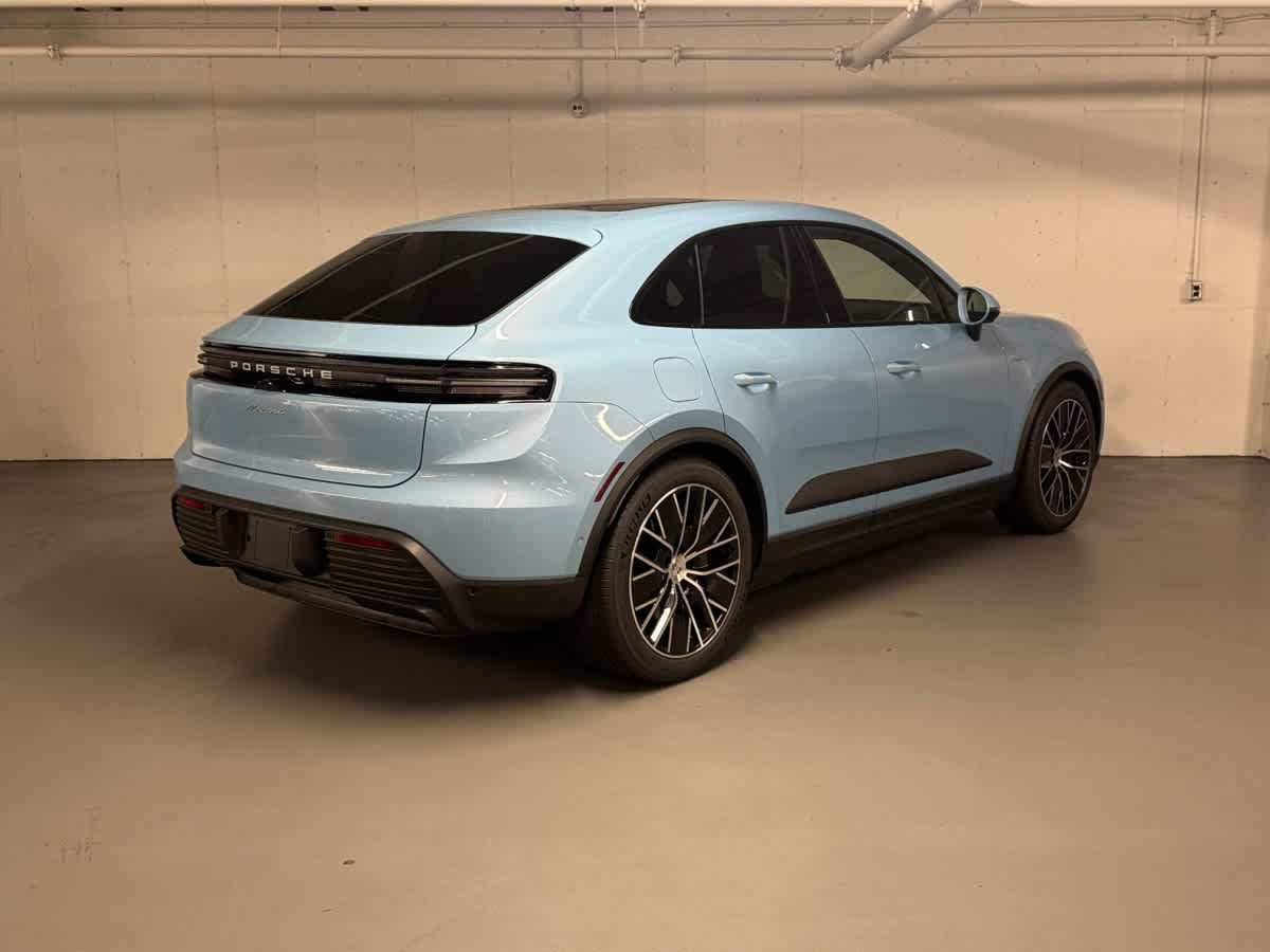 new 2025 Porsche Macan car