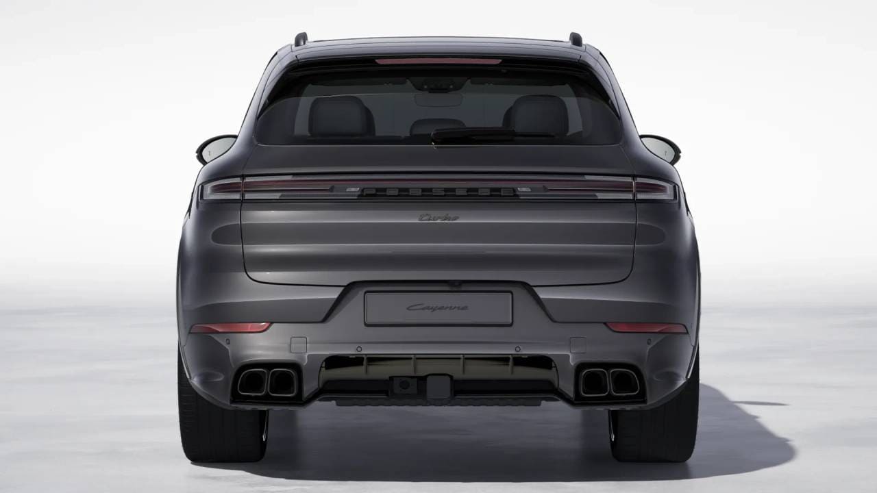 new 2026 Porsche Cayenne Turbo E-Hybrid car