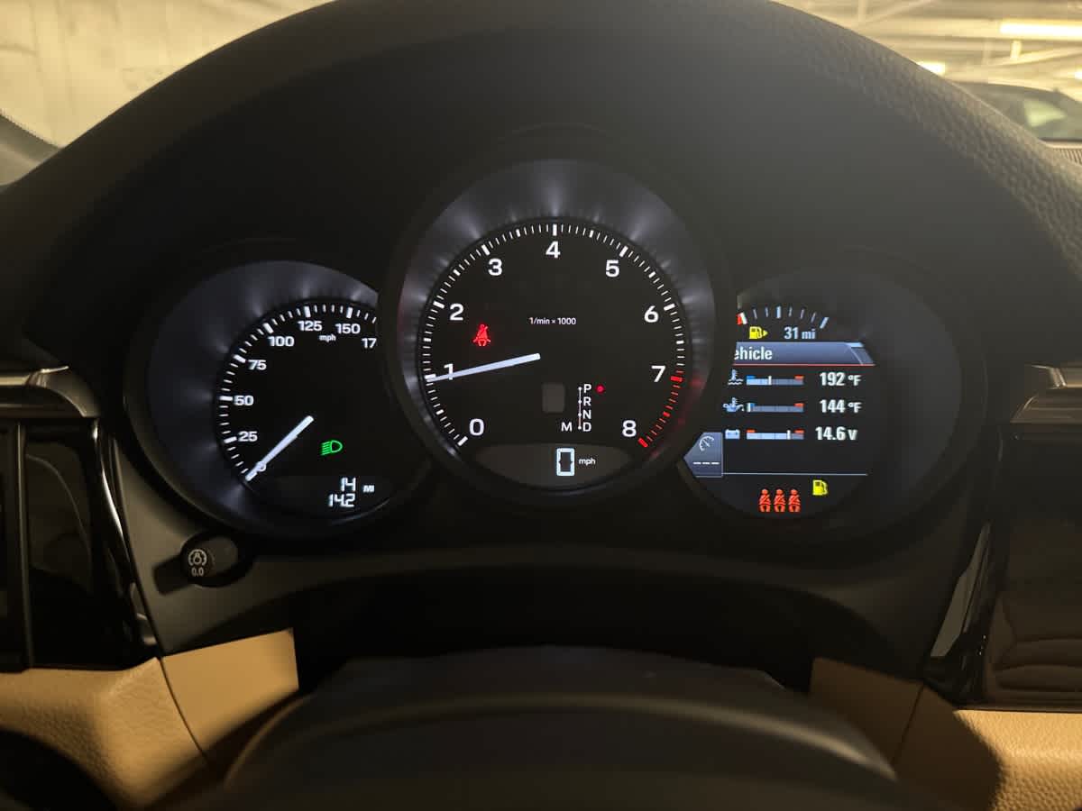 new 2025 Porsche Macan car