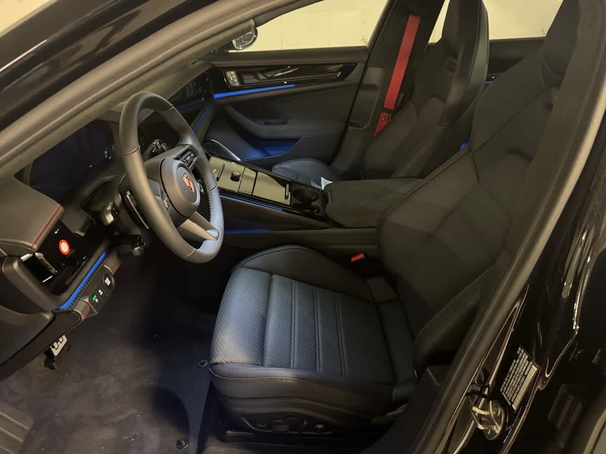 new 2026 Porsche Panamera car