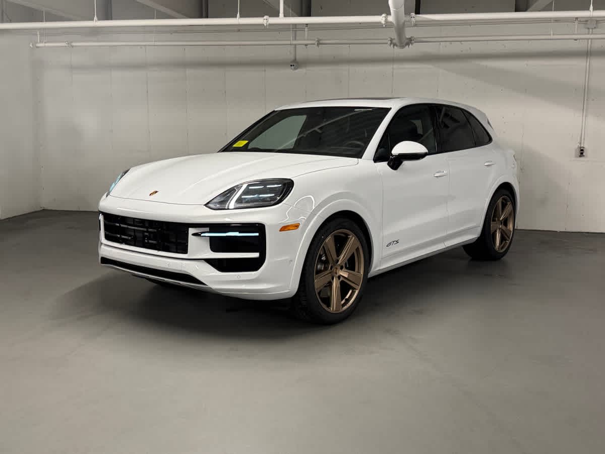 new 2025 Porsche Cayenne car