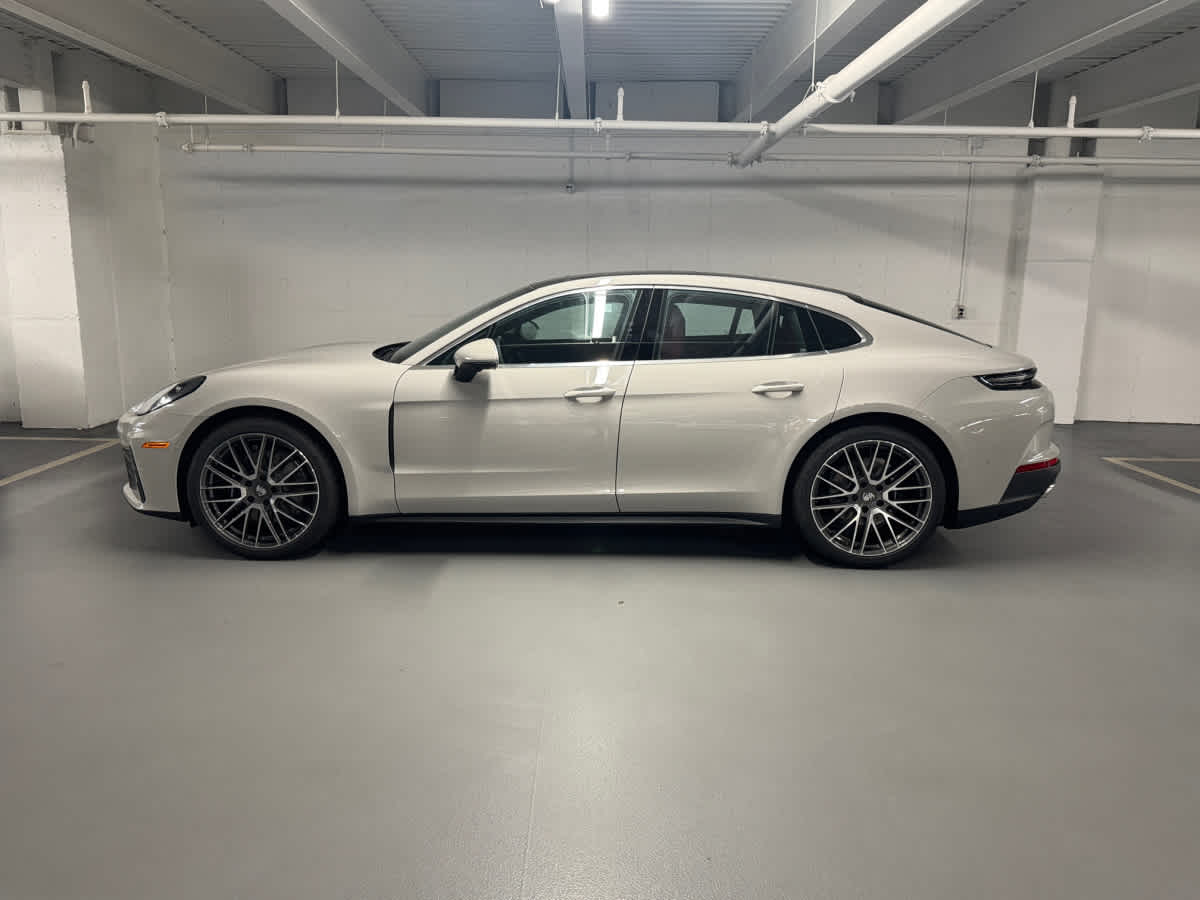 new 2025 Porsche Panamera car