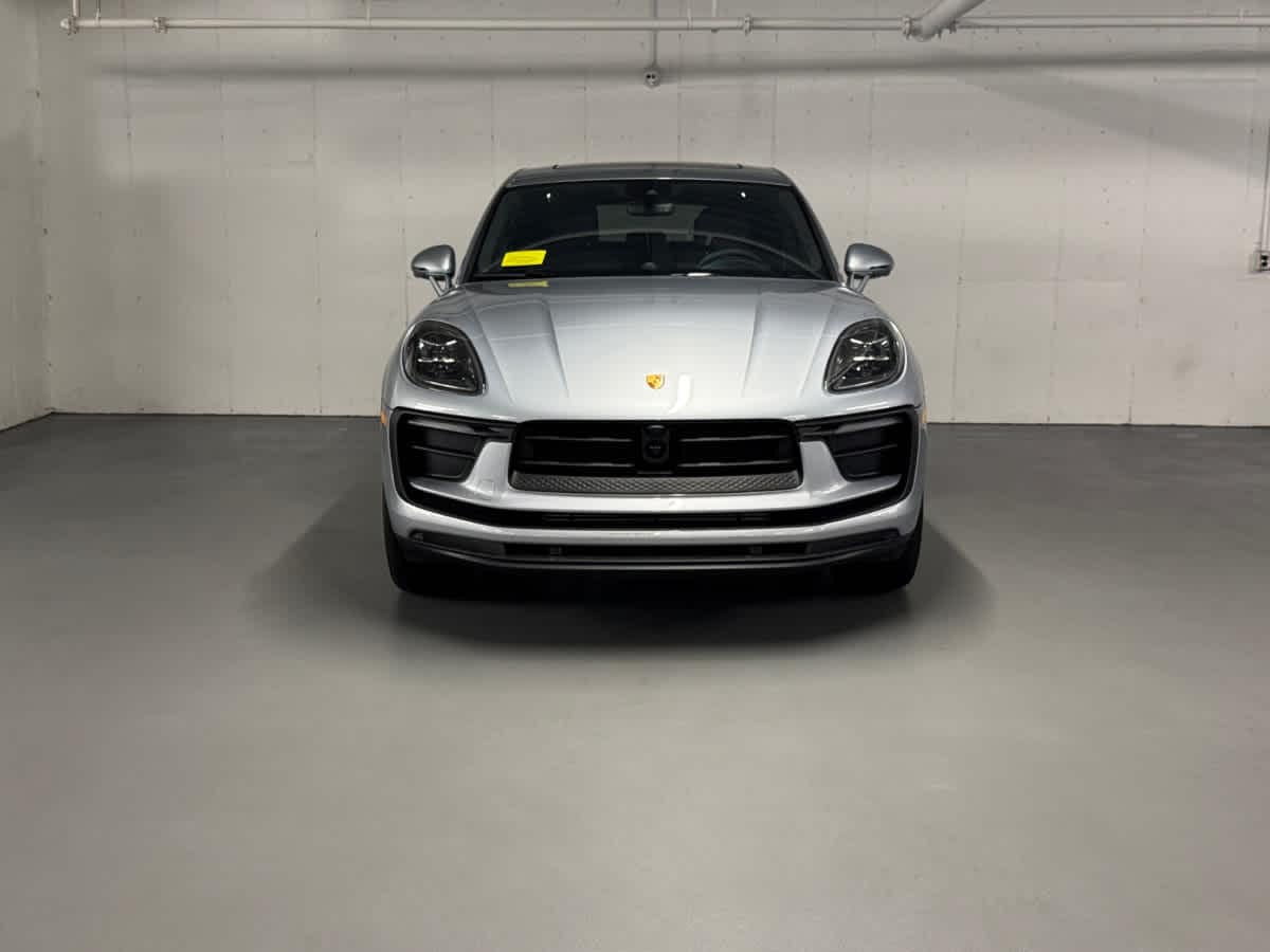 new 2025 Porsche Macan car