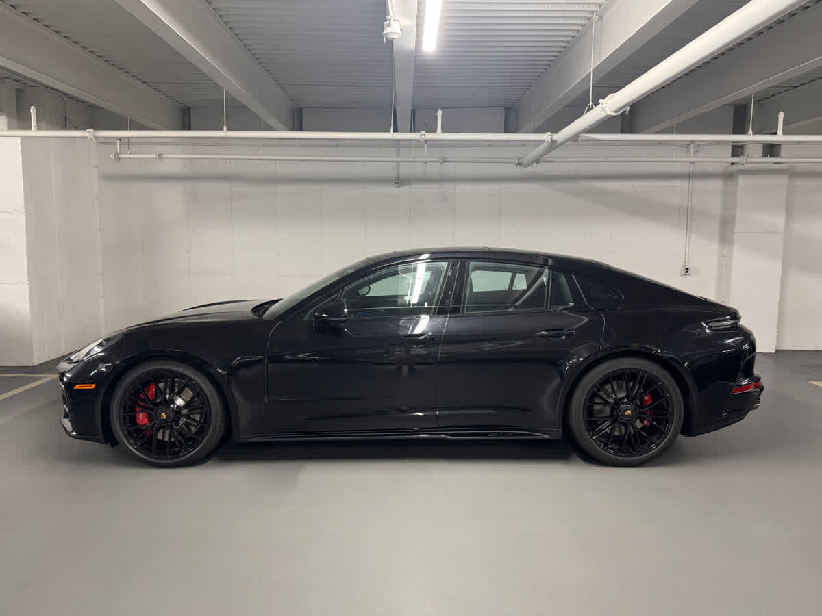 new 2026 Porsche Panamera car